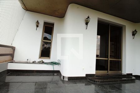 Apartamento para alugar com 568m², 4 quartos e 4 vagas Apartamento para alugar com 568m², 4 quartos e 4 vagasVaranda da Sala