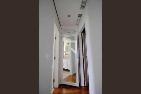 Apartamento para alugar com 568m², 4 quartos e 4 vagas Apartamento para alugar com 568m², 4 quartos e 4 vagasCorredor