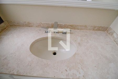 Apartamento para alugar com 568m², 4 quartos e 4 vagas Apartamento para alugar com 568m², 4 quartos e 4 vagasBanheiro da Suíte 4