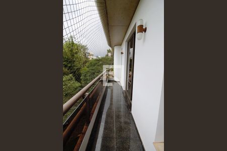 Apartamento para alugar com 568m², 4 quartos e 4 vagas Apartamento para alugar com 568m², 4 quartos e 4 vagasVaranda do Hall dos Quartos