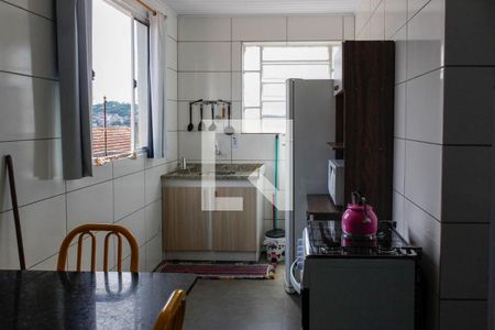 Cozinha de apartamento para alugar com 1 quarto, 40m² em Jardim Carvalho, Porto Alegre