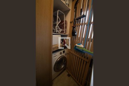 Apartamento para alugar com 68m², 2 quartos e 1 vagaÁrea de Serviço