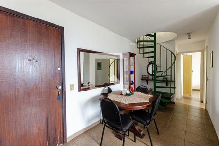 Sala de apartamento à venda com 4 quartos, 150m² em Ingá, Niterói