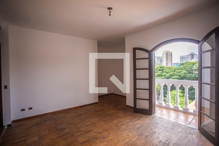 Casa à venda com 250m², 3 quartos e sem vagaSuíte