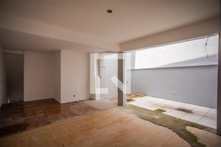 Casa à venda com 250m², 3 quartos e sem vagaGaragem