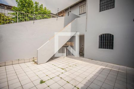 Casa à venda com 250m², 3 quartos e sem vagaÁrea de Serviço