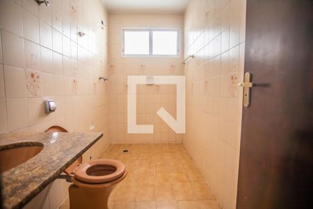 Casa à venda com 250m², 3 quartos e sem vagaBanheiro 2