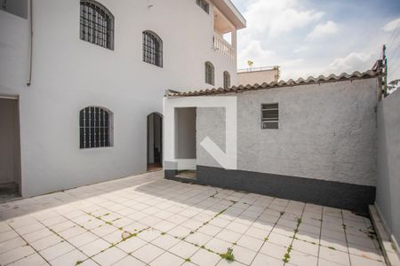 Casa à venda com 250m², 3 quartos e sem vagaÁrea de Serviço