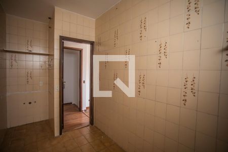 Casa à venda com 250m², 3 quartos e sem vagaBanheiro Suíte