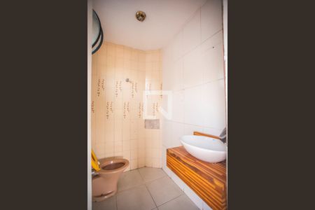 Lavabo 2 de casa à venda com 3 quartos, 250m² em Vila Guarani (z Sul), São Paulo