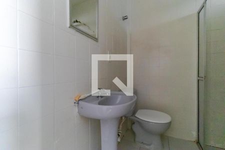 Banheiro de kitnet/studio para alugar com 1 quarto, 40m² em Bosque, Campinas