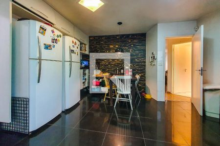 Casa à venda com 340m², 5 quartos e 3 vagasCOZ