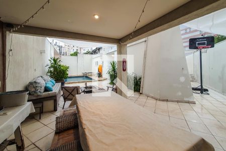 Casa à venda com 340m², 5 quartos e 3 vagasÁrea comum - Churrasqueira