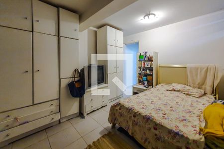 Casa à venda com 340m², 5 quartos e 3 vagasQuarto de Serviço