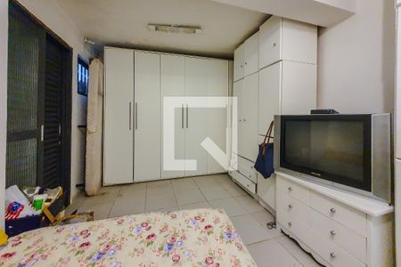 Casa à venda com 340m², 5 quartos e 3 vagasQuarto de Serviço