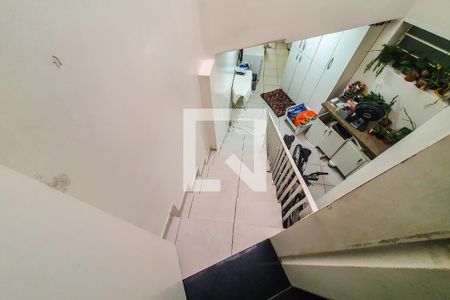 Casa à venda com 340m², 5 quartos e 3 vagasEscada