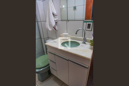 Casa de condomínio à venda com 104m², 2 quartos e 1 vagaBanheiro