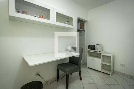 Cozinha de casa para alugar com 1 quarto, 25m² em Cidade Monções, São Paulo