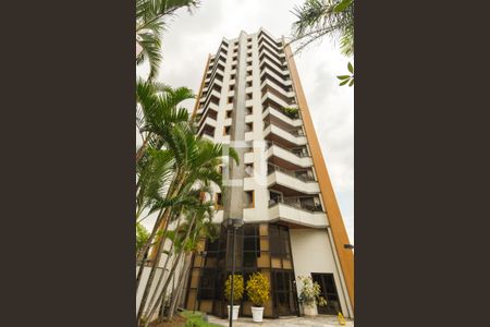 Apartamento à venda com 110m², 3 quartos e 3 vagasFachada