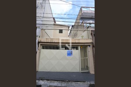 Casa à venda com 109m², 2 quartos e 1 vagaFachada