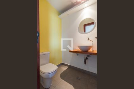 Apartamento para alugar com 145m², 4 quartos e 3 vagas Apartamento para alugar com 145m², 4 quartos e 3 vagasLavabo