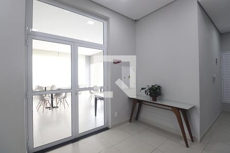 Apartamento para alugar com 65m², 2 quartos e 1 vagaHall social