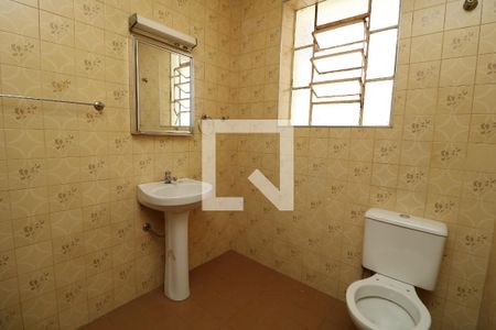 Banheiro de casa para alugar com 1 quarto, 90m² em Vila Santa Clara, São Paulo