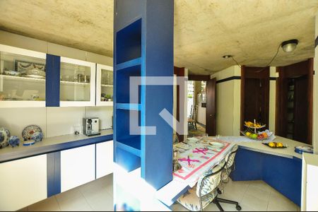 Casa à venda com 550m², 4 quartos e 4 vagasCozinha