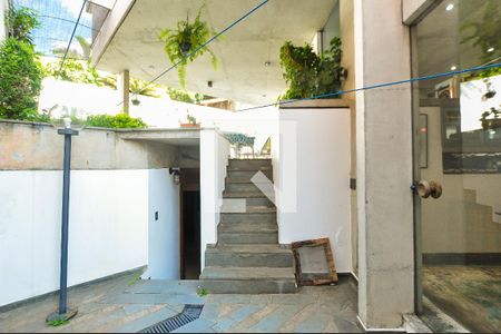 Casa à venda com 550m², 4 quartos e 4 vagasQuintal