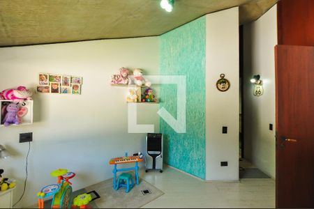 Casa à venda com 550m², 4 quartos e 4 vagasSuíte 2