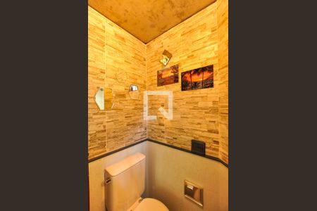 Casa à venda com 550m², 4 quartos e 4 vagasLavabo