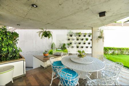 Casa à venda com 550m², 4 quartos e 4 vagasVaranda