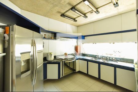 Casa à venda com 550m², 4 quartos e 4 vagasCozinha