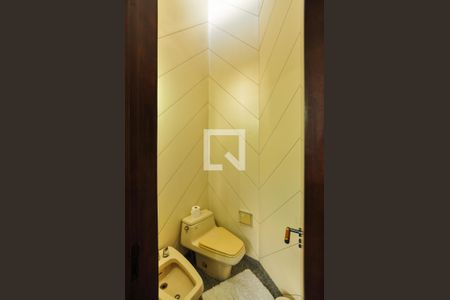 Casa à venda com 550m², 4 quartos e 4 vagasBanheiro da Suíte 3