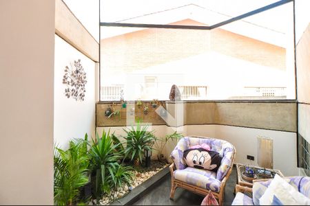 Casa à venda com 550m², 4 quartos e 4 vagasSala Jardim de Inverno