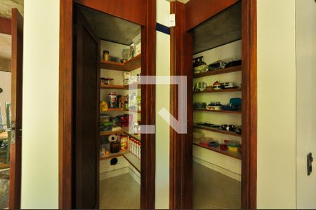 Casa à venda com 550m², 4 quartos e 4 vagasCozinha