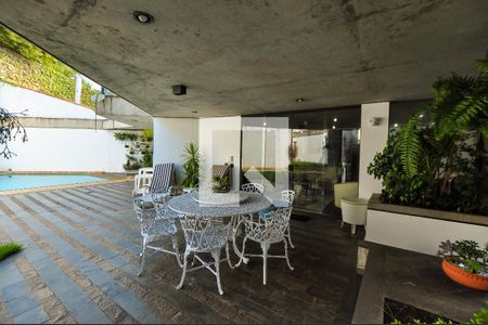 Casa à venda com 550m², 4 quartos e 4 vagasVaranda
