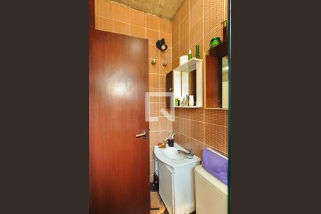 Casa à venda com 550m², 4 quartos e 4 vagasBanheiro de serviço