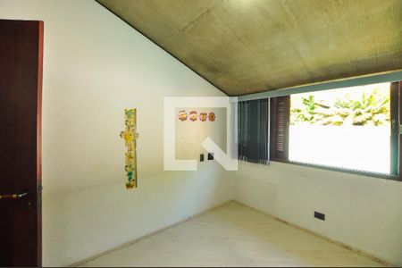 Casa à venda com 550m², 4 quartos e 4 vagasSuíte 2