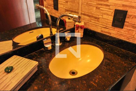 Casa à venda com 550m², 4 quartos e 4 vagasLavabo