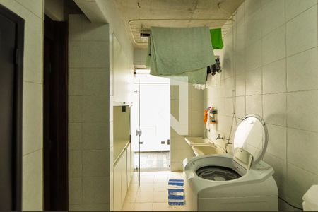 Casa à venda com 550m², 4 quartos e 4 vagasÁrea de Serviço