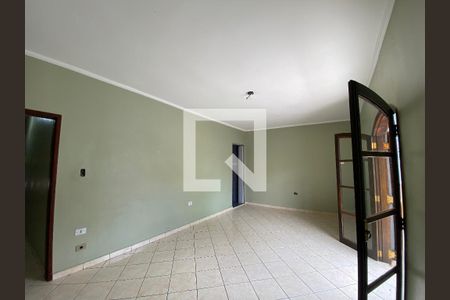 Casa para alugar com 190m², 3 quartos e 2 vagas Casa para alugar com 190m², 3 quartos e 2 vagasSuíte 1