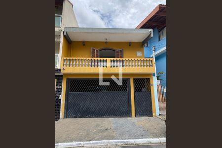 Casa para alugar com 190m², 3 quartos e 2 vagas Casa para alugar com 190m², 3 quartos e 2 vagasFachada