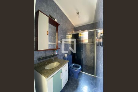 Casa para alugar com 190m², 3 quartos e 2 vagas Casa para alugar com 190m², 3 quartos e 2 vagasBanheiro da Suíte 1