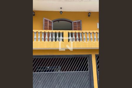 Casa para alugar com 190m², 3 quartos e 2 vagas Casa para alugar com 190m², 3 quartos e 2 vagasFachada