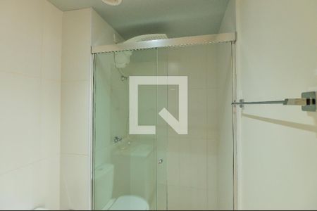 Banheiro de kitnet/studio para alugar com 1 quarto, 25m² em Pinheiros, São Paulo