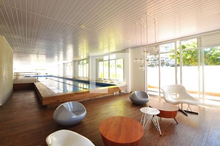 Apartamento para alugar com 37m², 1 quarto e 1 vaga Apartamento para alugar com 37m², 1 quarto e 1 vagaÁrea comum - Piscina Coberta