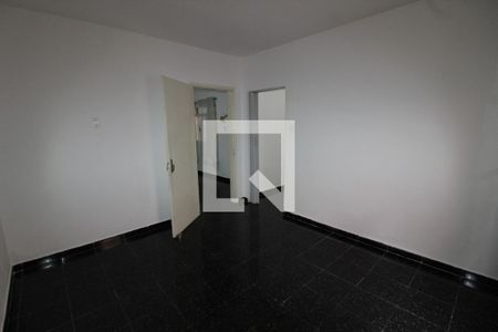 Quarto 2 de casa para alugar com 3 quartos, 100m² em Jardim Santa Adélia, São Paulo