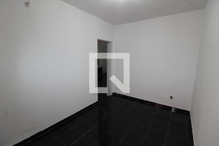 Quarto de casa para alugar com 3 quartos, 100m² em Jardim Santa Adélia, São Paulo