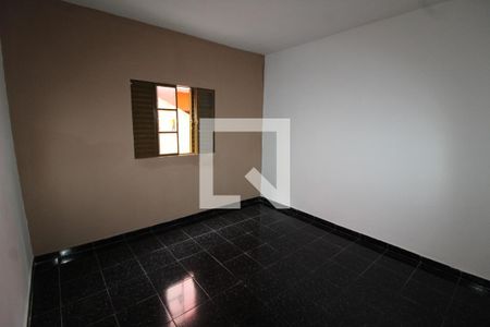 Quarto 2 de casa para alugar com 3 quartos, 100m² em Jardim Santa Adélia, São Paulo